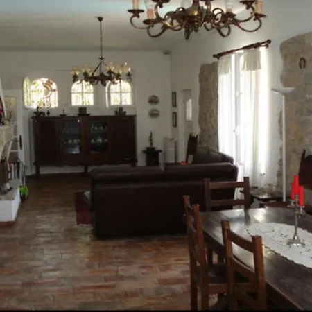 With Kitchen In Charming Provencal House Appartement Antibes